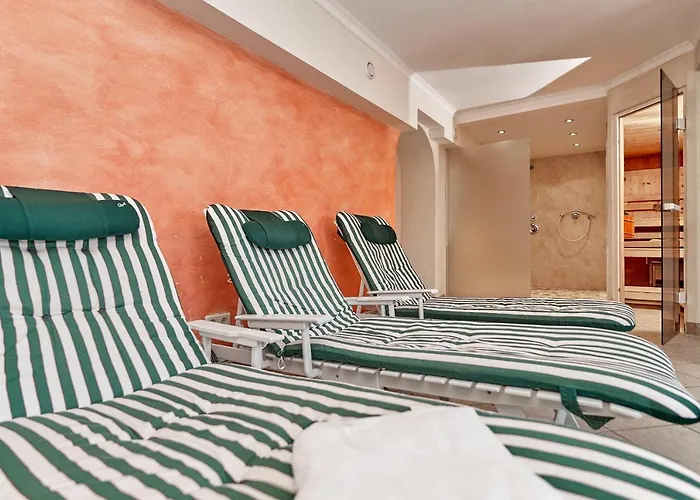 Gruenerhof بيت ضيافة 3*